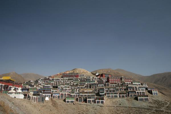 Overview of Jyekundo monastery | Monasterio Dondrubling | Cina