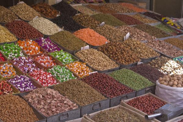Nuts and candy for sale at Kashgar bazaar | Bazar de Kachgar | Chine