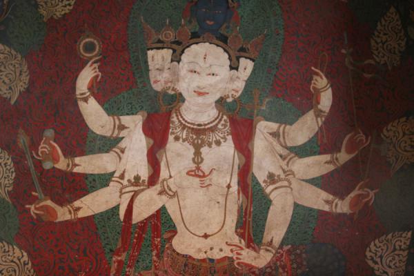 Photo de Eight-handed deity depicted on mural in Gyantse KumbumGyangzÃª - Chine