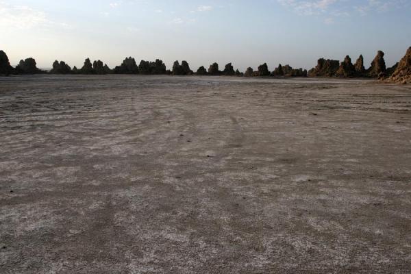 Between the lines of chimneys, large plains | Lac AbbÃ© | Yibuti