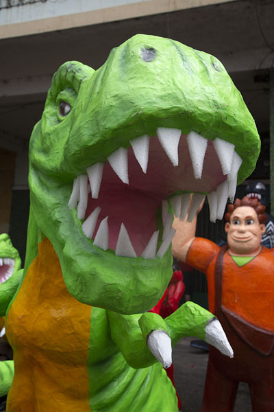 Dinosaur doll for sale | AÃ±o viejo poppen | Ecuador