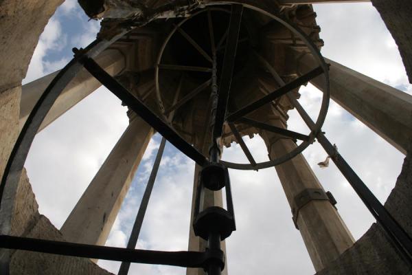 Foto di The metal steps leading up the very top of the minaretCairo - Egitto