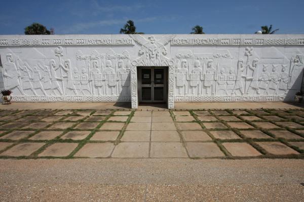 Foto de Small museum with items Kwame Nkrumah once usedAccra - Ghana