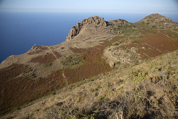Looking down on the landscape around the highest point of Alicudi island | Alicudi | l'Italie