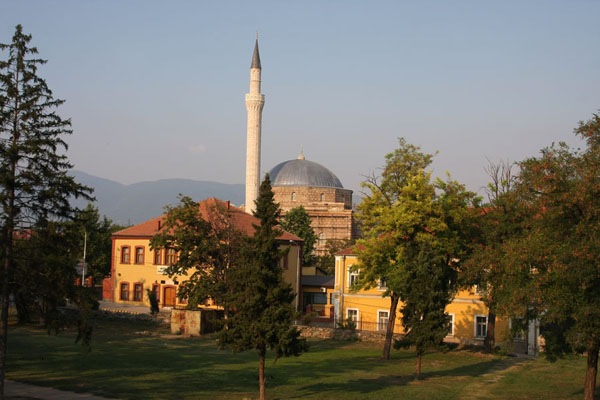 Mustafa Pasha mosque in the late afternoon sunlight | Skopje | MacÃ©doine du Nord