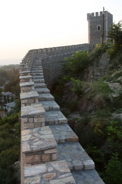 City wall and defensive tower of Tvrdina Kale Fortress | Skopje | MacÃ©doine du Nord