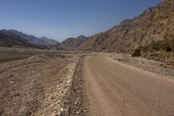 Road leading through Wadi Mayh, Wadi Mayh, Oman