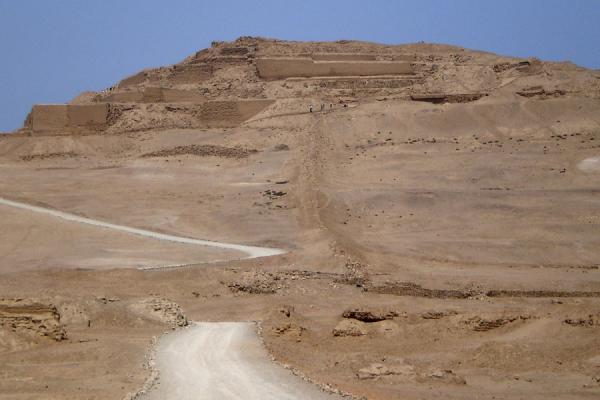 Access road to the Temple of the Sun | Pachacamac | Peru