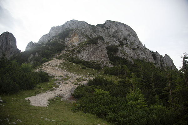 The summit of Piatra Mică | Pueblos Kalibash | Rumania