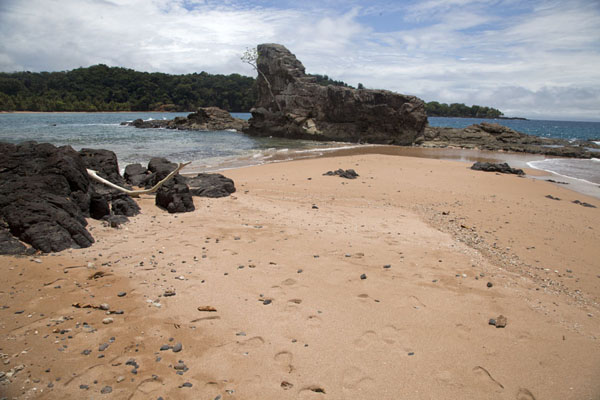Bom Bom Island with stretch of beach, São Tomé and Príncipe Stretch of beach with Bom Bom Island, São Tomé and Príncipe