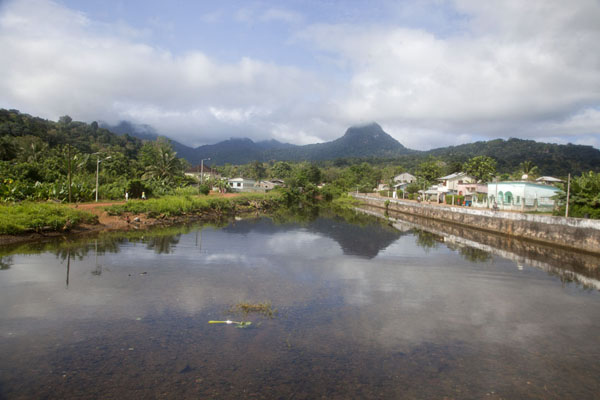The Papagaio river with Pico Papagaio in the background, Santo Antonio, São Tomé and Príncipe