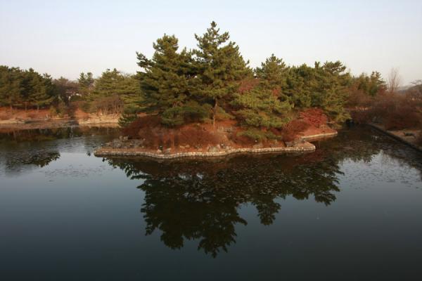 Half frozen lake at Anapji Pond | Gyeongju | CorÃ©e du Sud