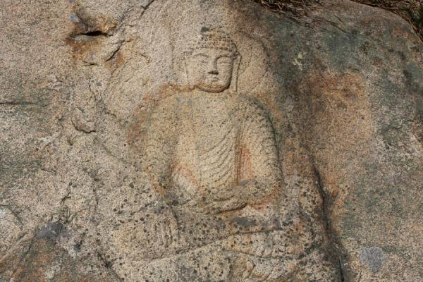 Photo de Seated Yeorae image carved on a rock at YongjangsaGyeongju - CorÃ©e du Sud