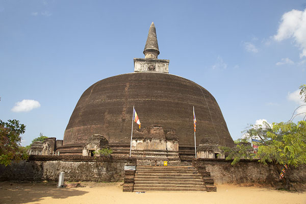 Rankot Vihara is the tallest dagoba of Polonnaruwa | Ancient City of Polonnaruwa | Sri Lanka