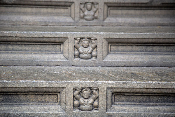 Foto di Close-up of stairs in the temple complexKandy - Sri Lanka