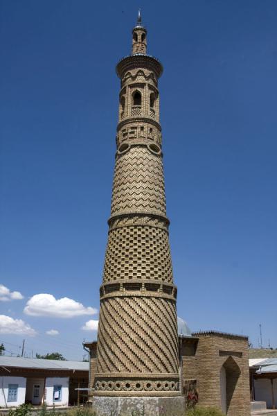 Foto de Minaret in the old town of IstaravshanIstaravshan - TayikistÃ¡n
