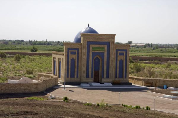 Picture of Tomb of Az Zamakshari, famous scholar who lived in the area (Dashoguz, Turkmenistan)
