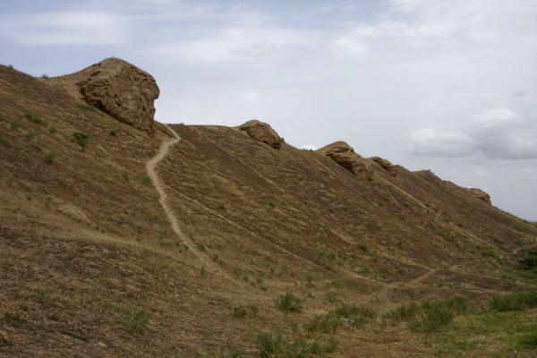 Stretch of the old wall of Nisa | Nisa | Turkmenistan