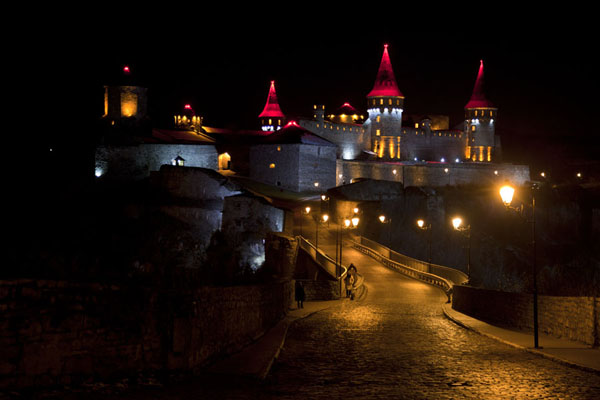 Evening view of the fortress of Kamyanets-Podilsky | Kamyanets-Podilsky fort | OekraÃ¯ne