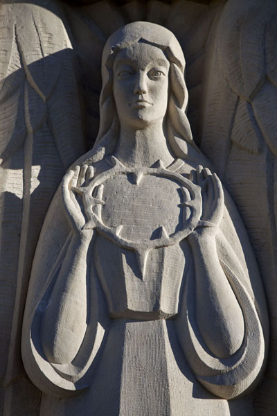 Close-up of one of a sculpture at the Cemetery of the Defenders of Lviv | Lychakiv cemetery | Ucraina